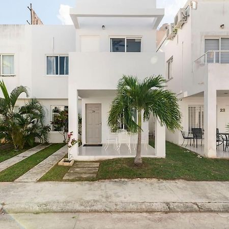 Micro Studio Perfect For Backpackers, Couples, 3 Min Drive To Playa El Nino Канкун Экстерьер фото