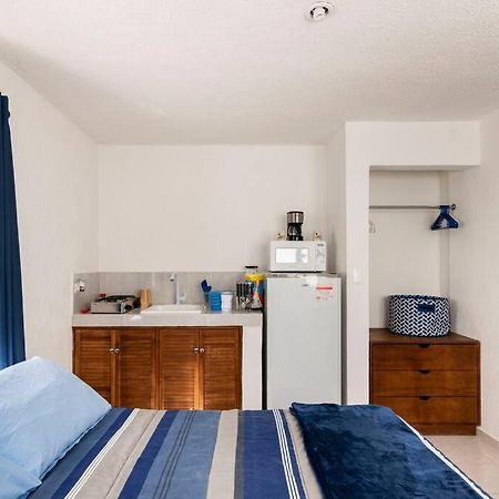 Micro Studio Perfect For Backpackers, Couples, 3 Min Drive To Playa El Nino Канкун Экстерьер фото