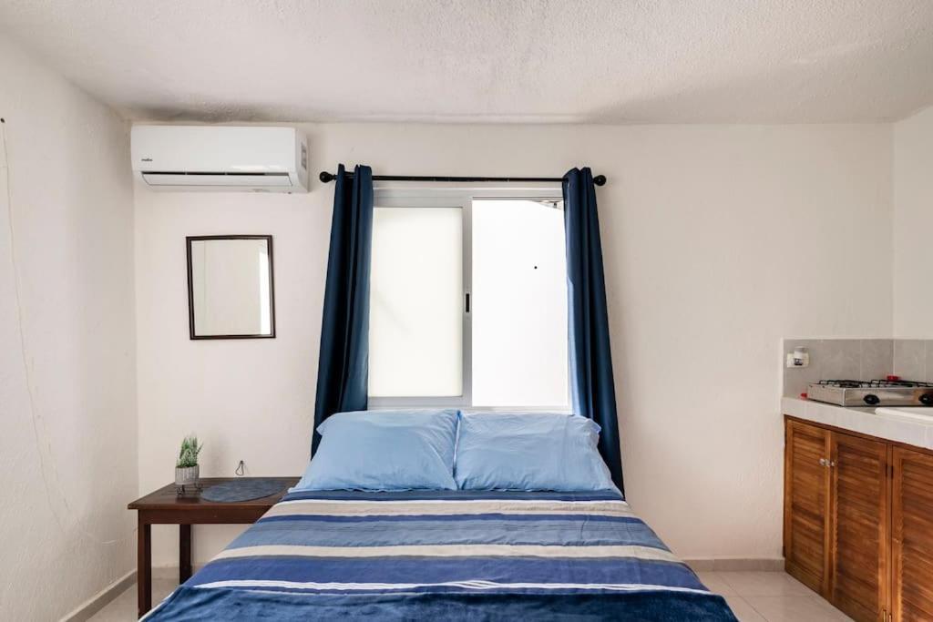 Micro Studio Perfect For Backpackers, Couples, 3 Min Drive To Playa El Nino Канкун Экстерьер фото