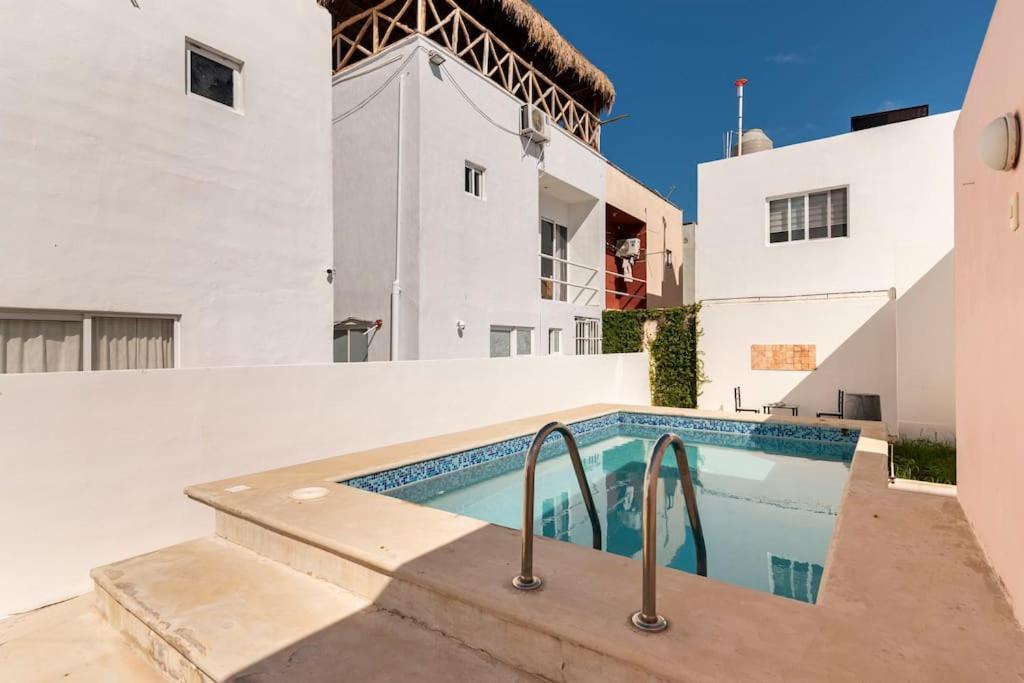 Micro Studio Perfect For Backpackers, Couples, 3 Min Drive To Playa El Nino Канкун Экстерьер фото